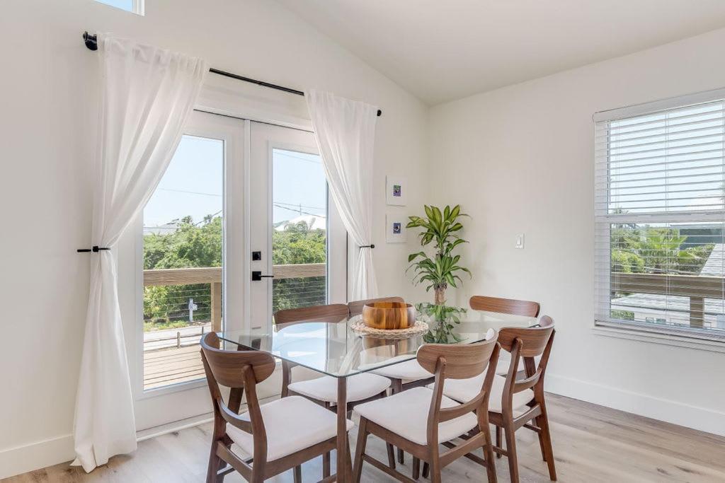 Bright New Beach House With In- Law Suite -- 2 Blocks To Beach! 세인트어거스틴 외부 사진
